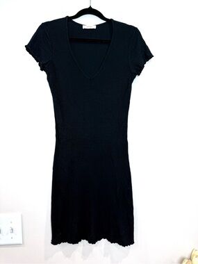 🔥Golden Women’s Black V-Neck Ribbed Short Sleeve Dress Size L EUC🔥